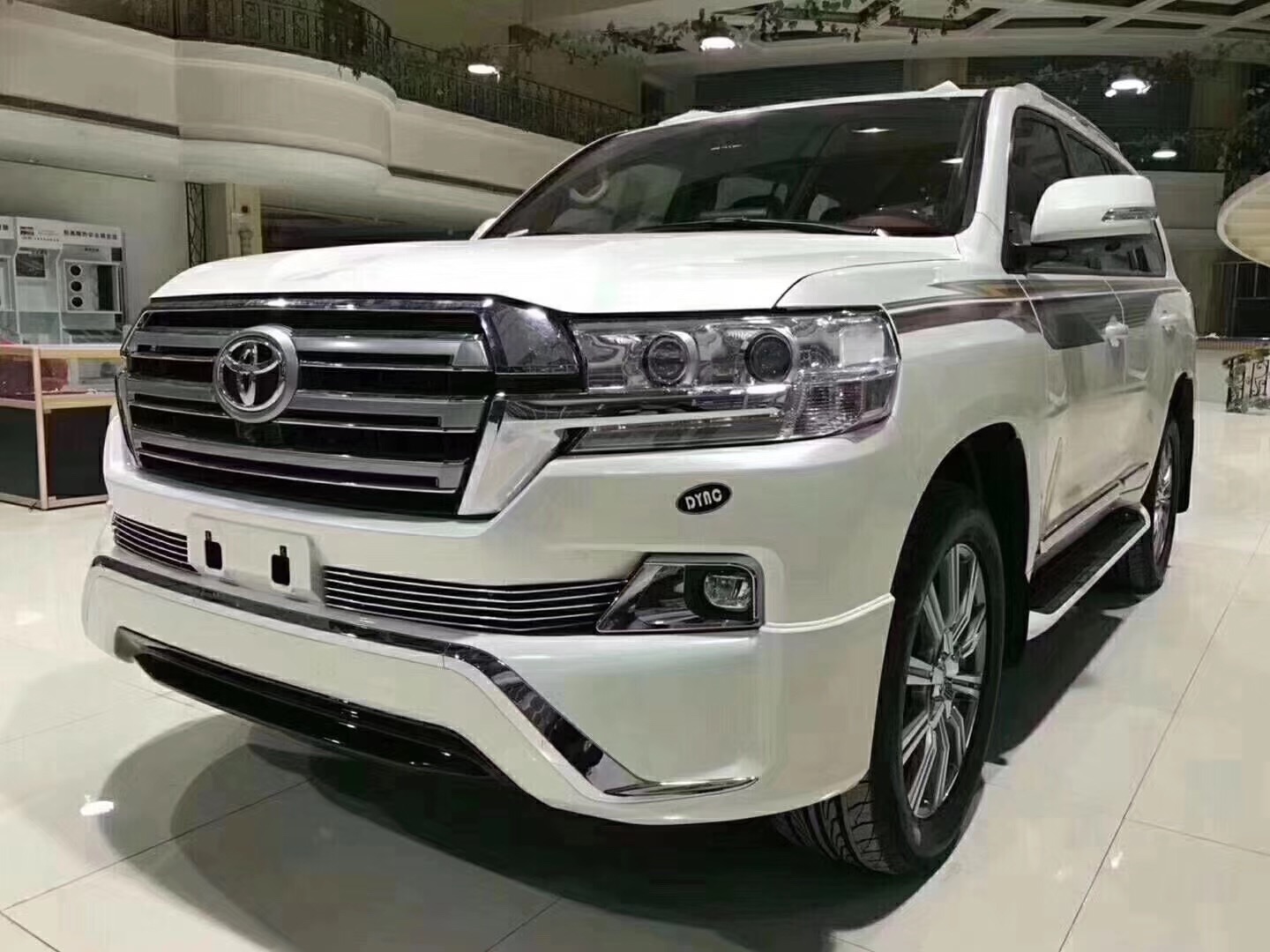 中东版酷路泽4000