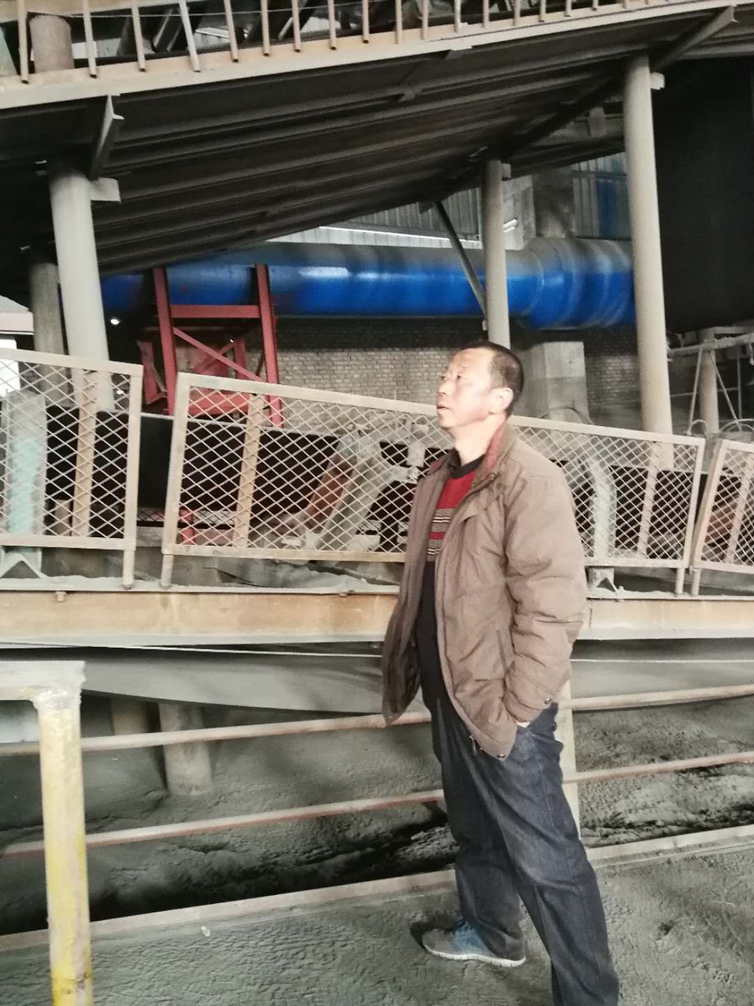 最新选矿厂招选矿工人