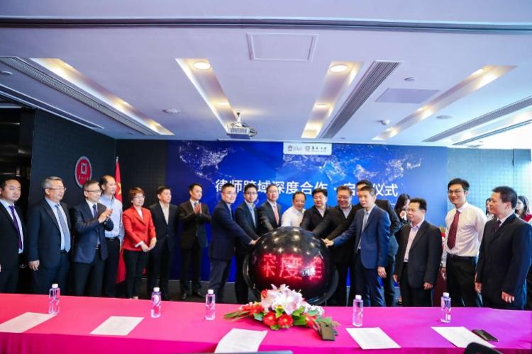 新澳门2025年正版免费公开,新澳门2025年正版免费公开，探索未来的机遇与挑战