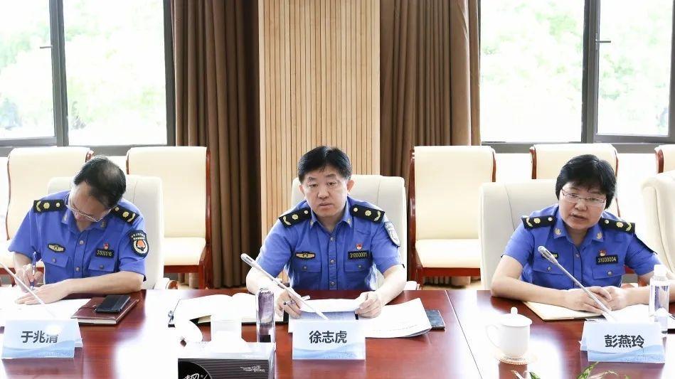 中央已经正式取消城管,中央正式取消城管，城市管理的转型与未来展望
