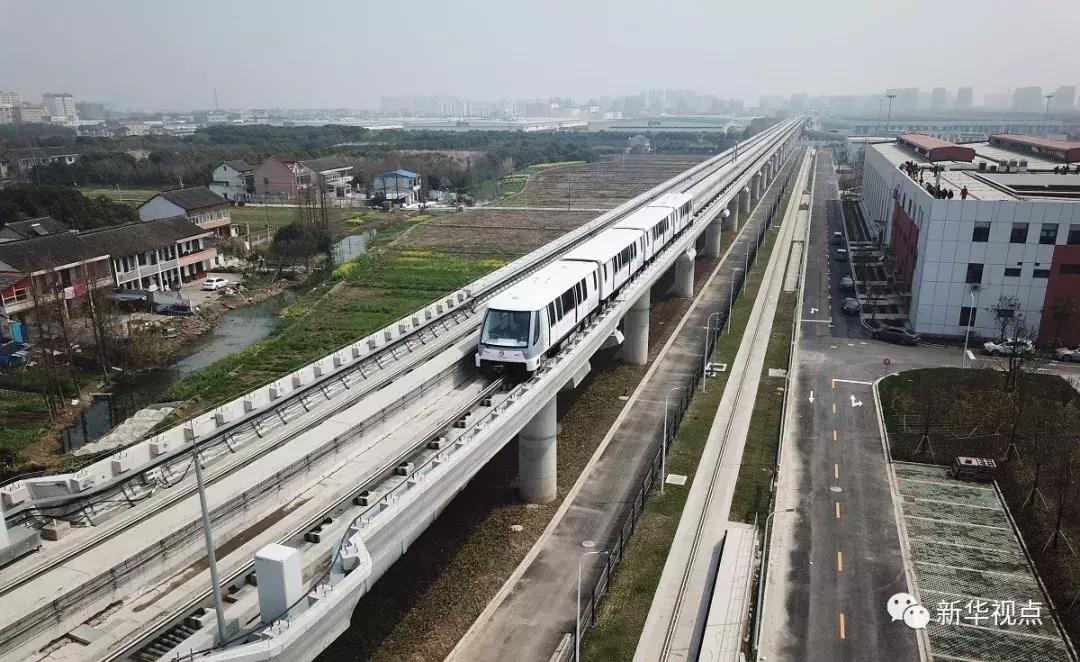 2025年正版资料免费,迈向2025年，正版资料的免费共享时代