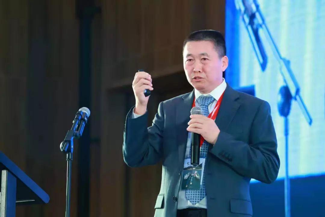 2025新奥精准资料免费提供,探索未来，2025新奥精准资料免费共享时代